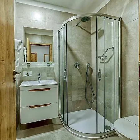 فندق Lipa 4*